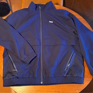 FIGS Sydney Scrub Jacket – Navy, Size Large (Excellent Condition)